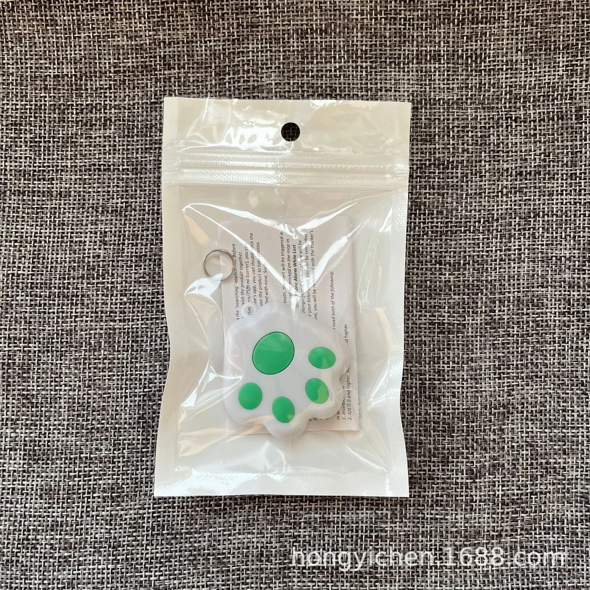 Dog Paw Bluetooth Anti-Lost Device Locator: Precision, Versatility, and Peace of Mind for Pet Owners